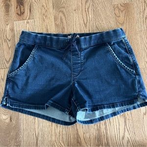 Levi’s Denizen Lounge Denim Shorts